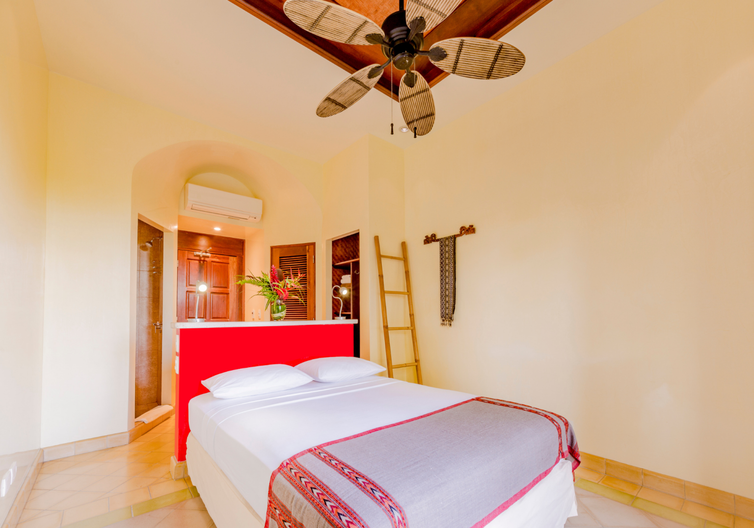 Hermitage Queen or Twin w/AC