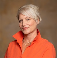Arwen Podesta, MD's Profile